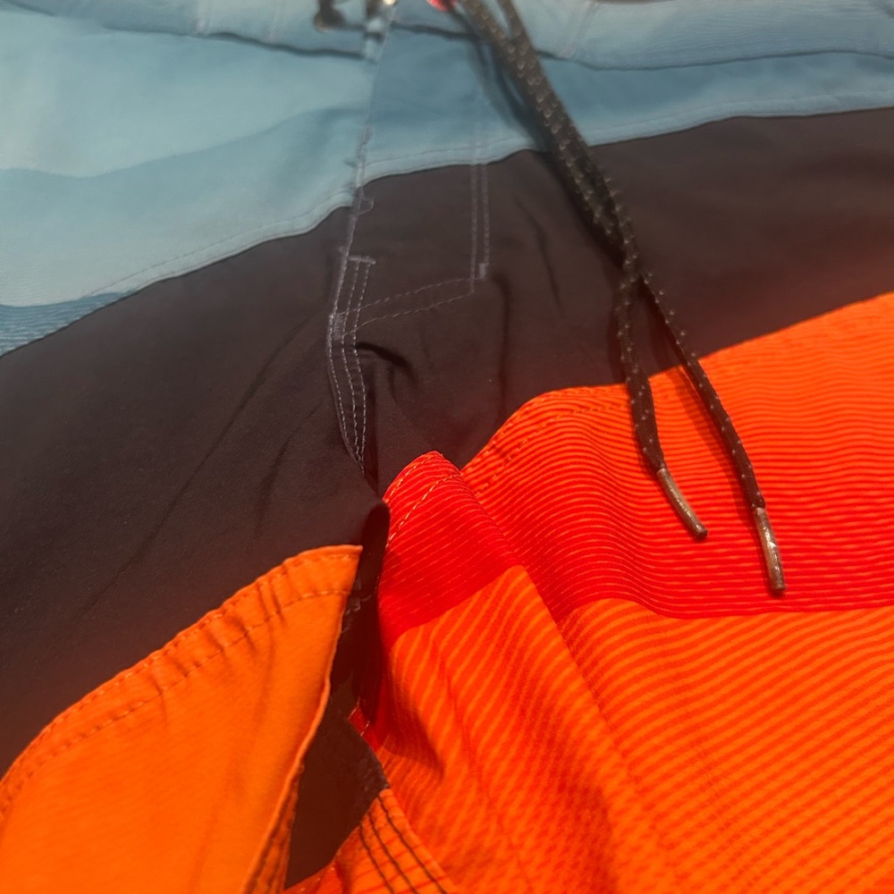 Billibong/Vizla Men's Swim Trunks Set - Picture 3 of 16